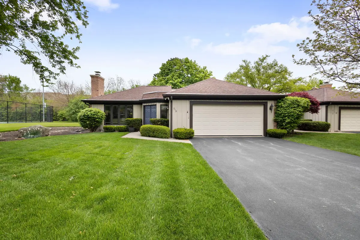 715 Tomlin Drive #A1, Burr Ridge, IL 60527 - #1
