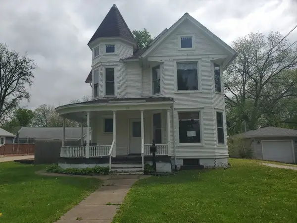 211 S West Street, Cambridge, IL 61238