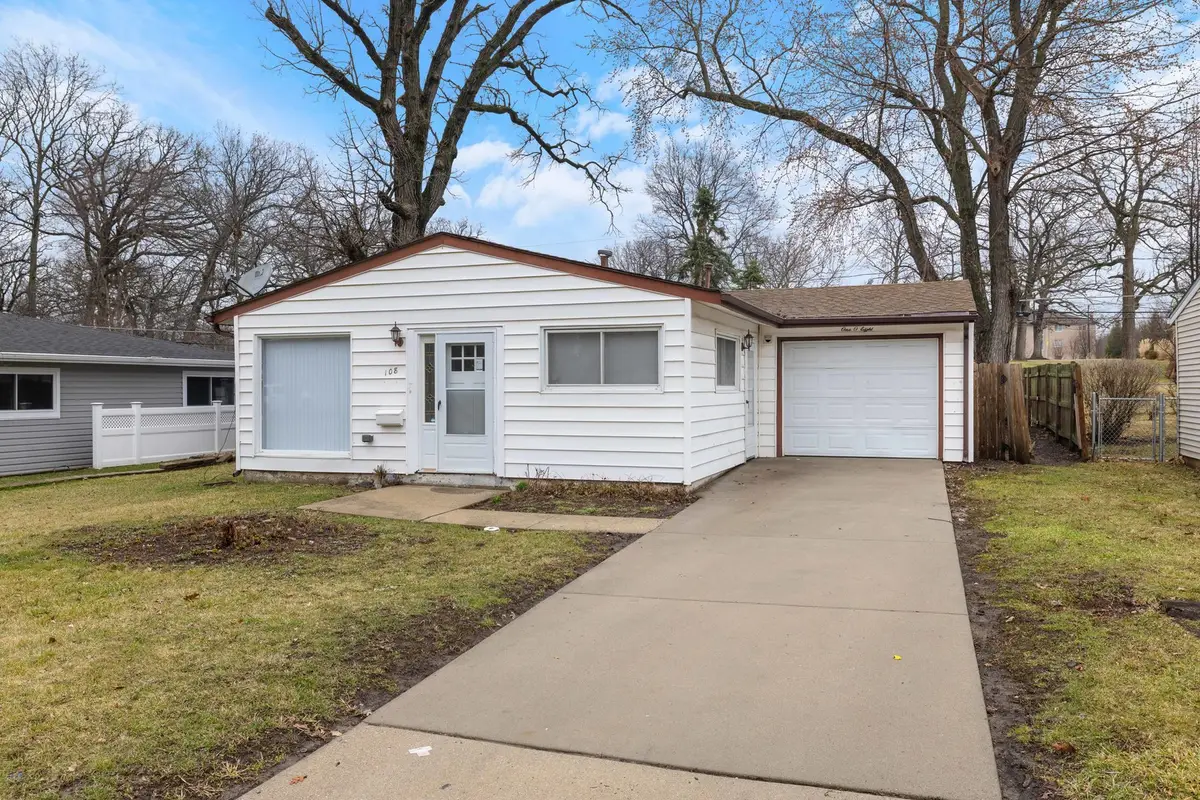 108 Walnut Drive, Streamwood, IL 60107 - #1