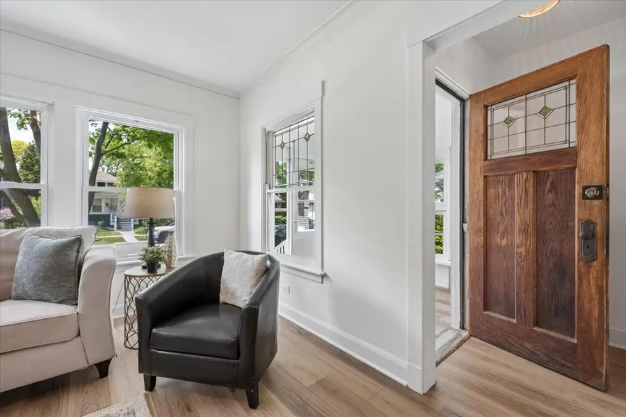 904 Hayes Avenue, Oak Park, IL 60302 - #3