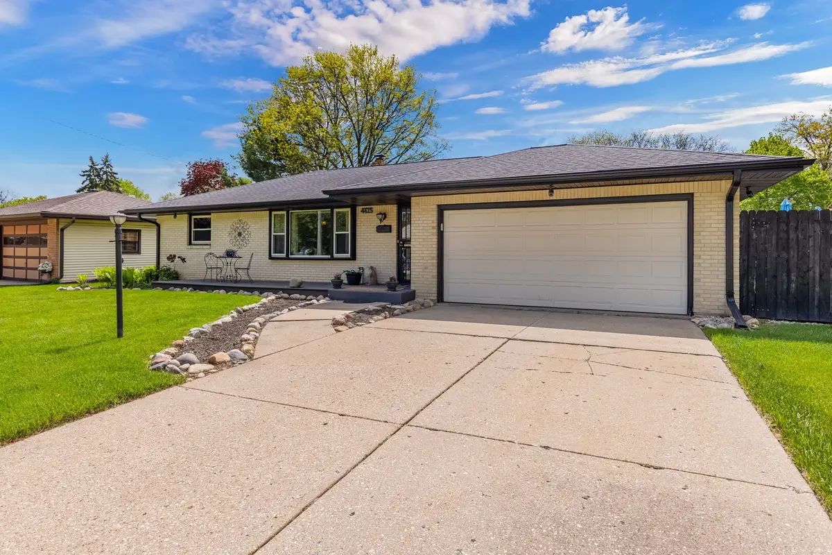 4615 Newcastle Road, Rockford, IL 61108 - #1