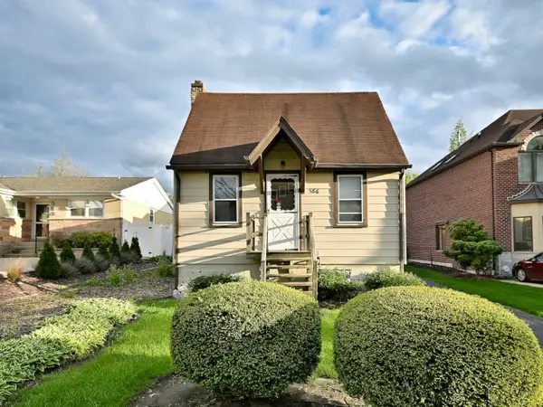 586 W Armitage Avenue, Elmhurst, IL 60126