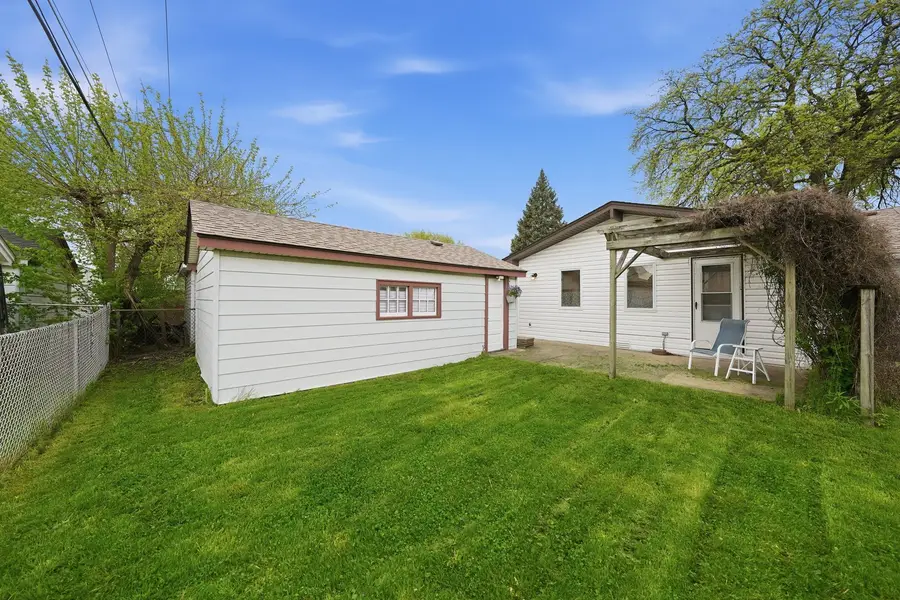 8871 S Beck Place, Hometown, IL 60456 - #3