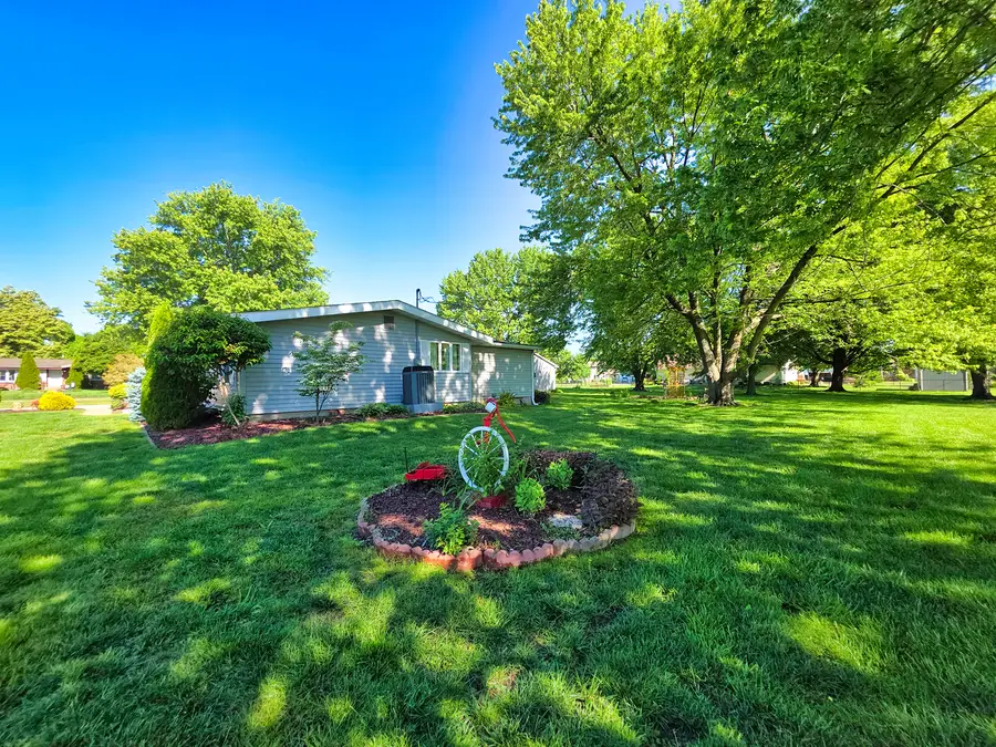 29 Stone Forge Pike, Flora, IL 62839 - #2