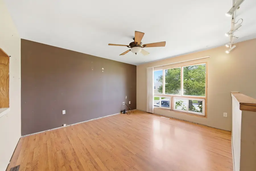 418 Hamrick Avenue, Romeoville, IL 60446 - #3