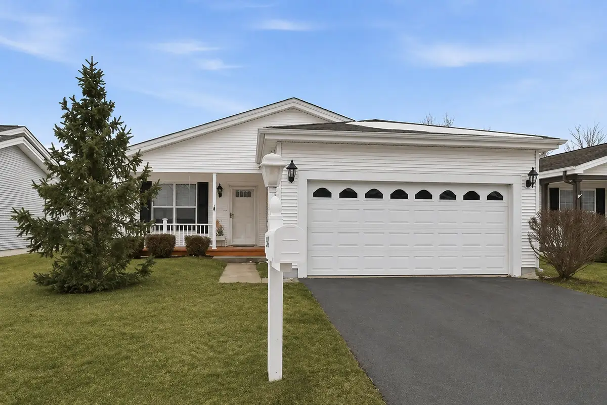 54 Rocking Horse Lane, Grayslake, IL 60030 - #1