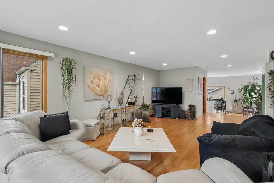 3217 N Paris Avenue, Chicago, IL 60634 - #3