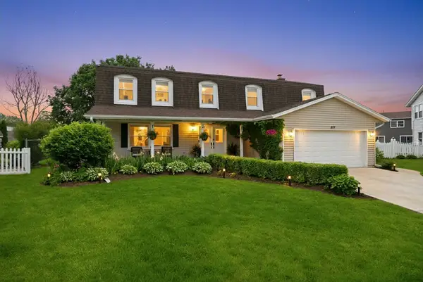 877 N Dovington Drive, Hoffman Estates, IL 60169