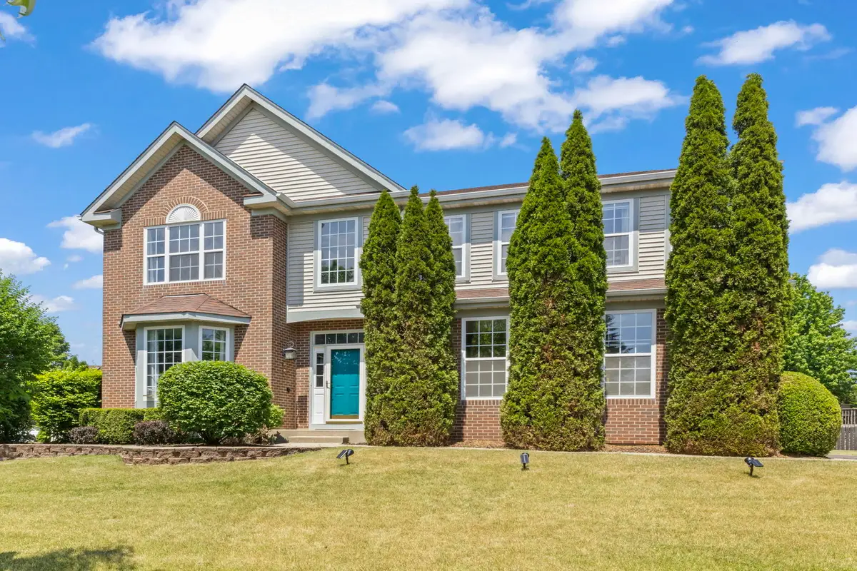 621 Lake Cornish Way, Algonquin, IL 60102 - #1