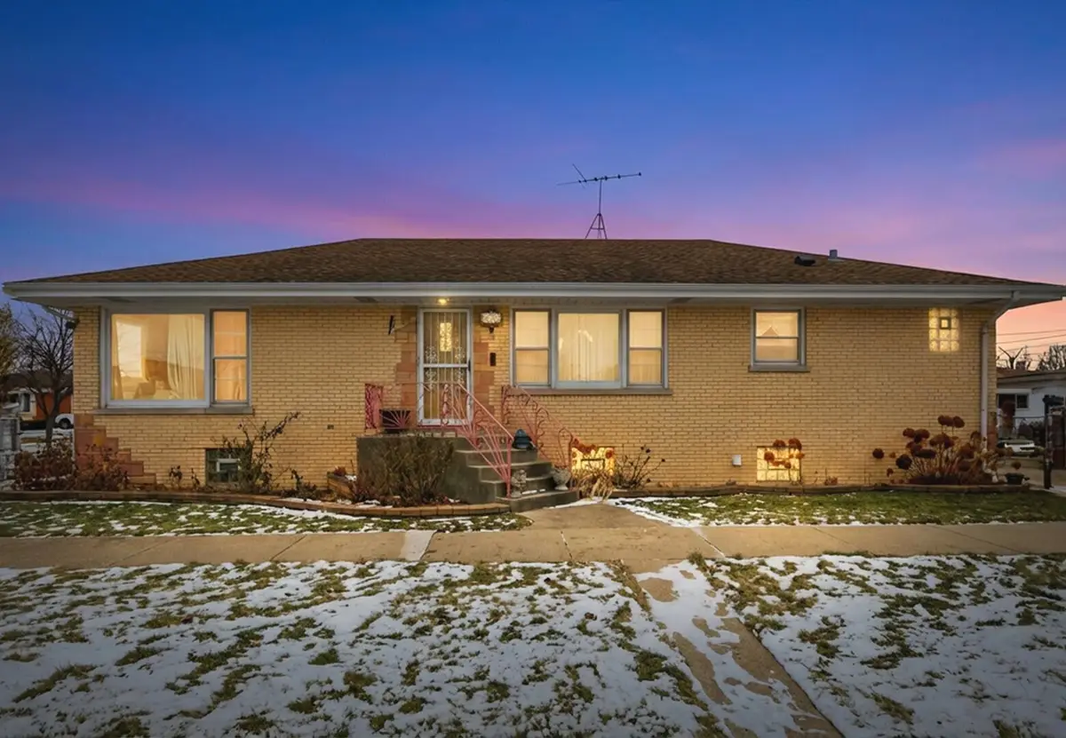 4724 N Ozark Avenue, Norridge, IL 60706 - #1