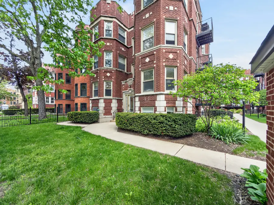 1342 W Greenleaf Avenue #1A, Chicago, IL 60626 - #3