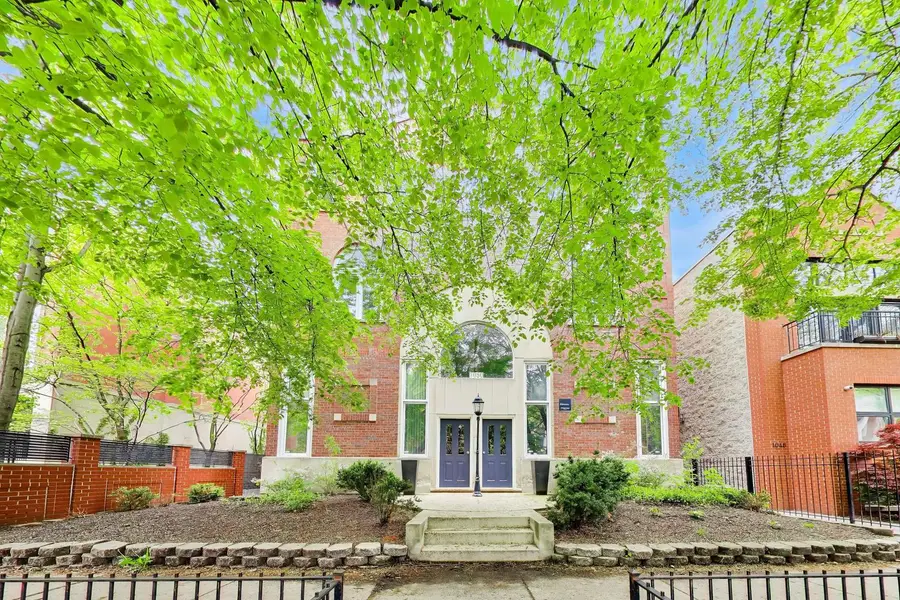 1050 W Webster Avenue #2W, Chicago, IL 60614 - #2