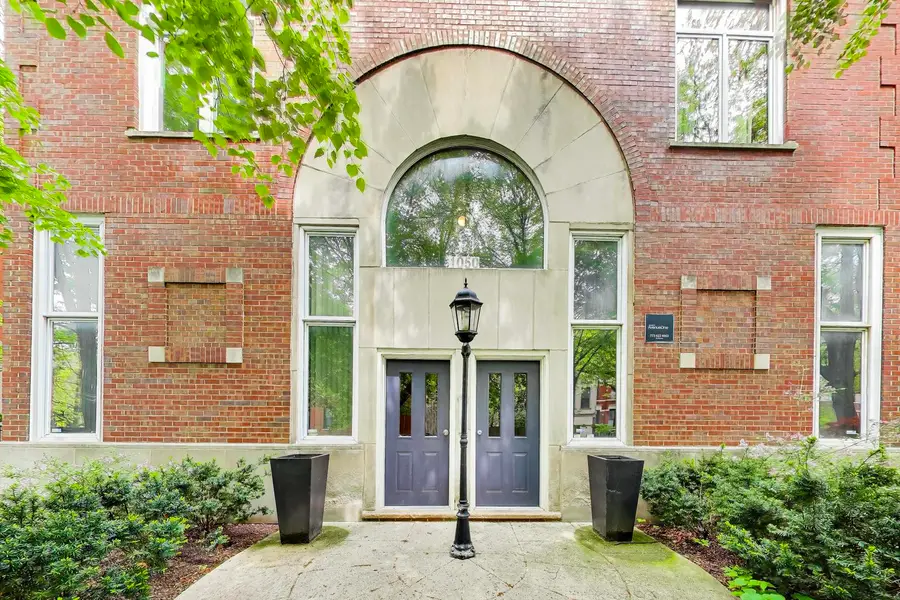1050 W Webster Avenue #2W, Chicago, IL 60614 - #3
