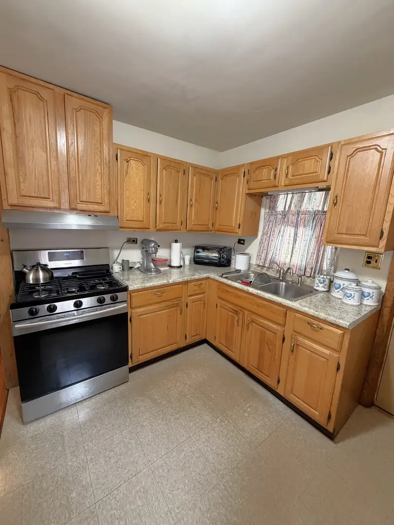 12427 S Ada Street, Calumet Park, IL 60827 - #3