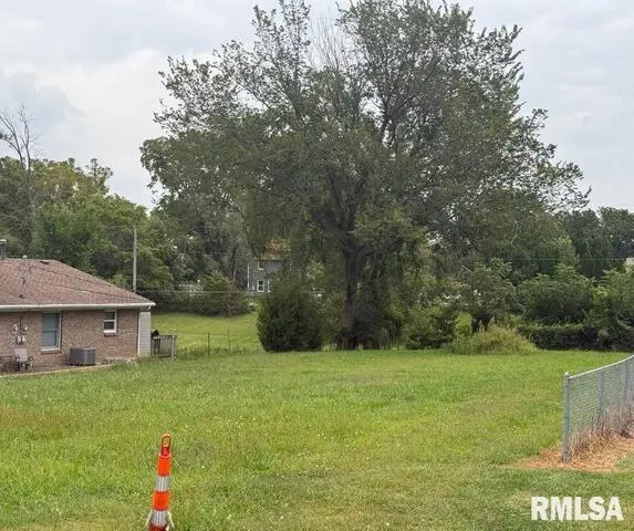 1013 14th Street, Silvis, IL 61282 - #3