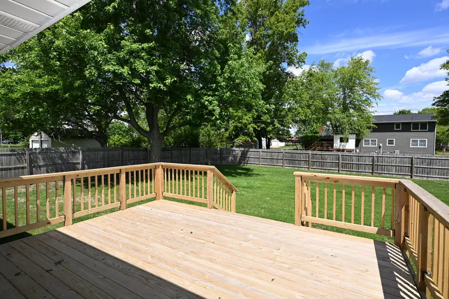49 E 6th Street, El Paso, IL 61738 - #3
