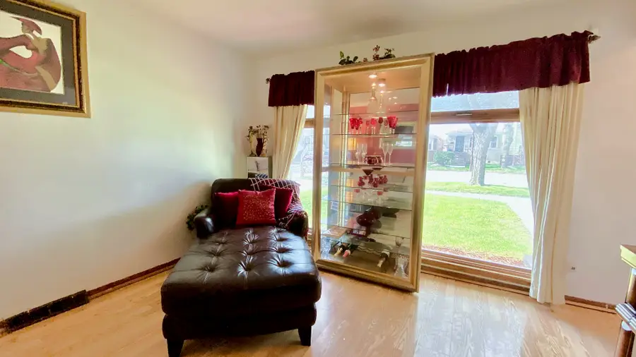 1633 E 93rd Street, Chicago, IL 60617 - #3
