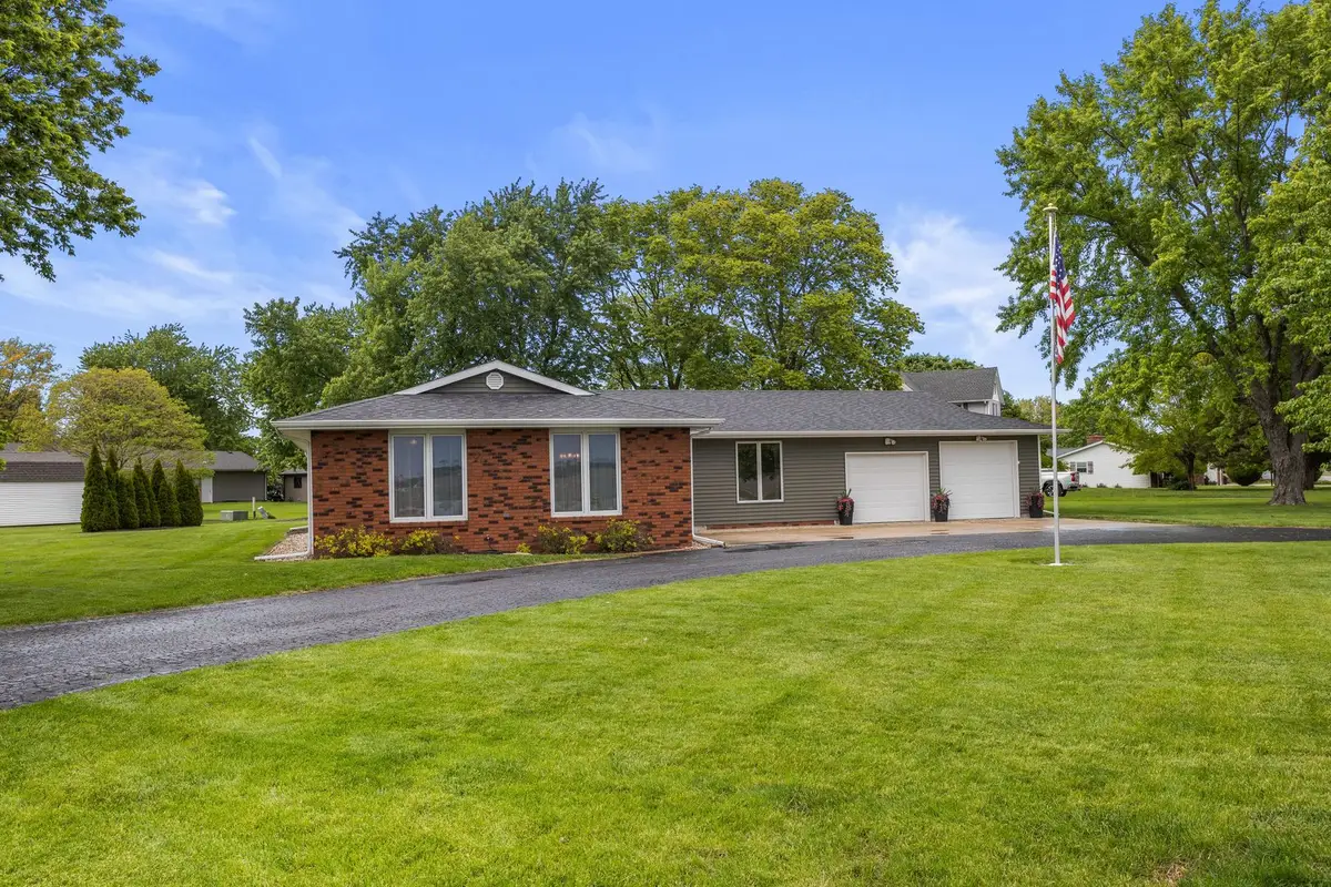 405 N First Street, Fisher, IL 61843 - #1
