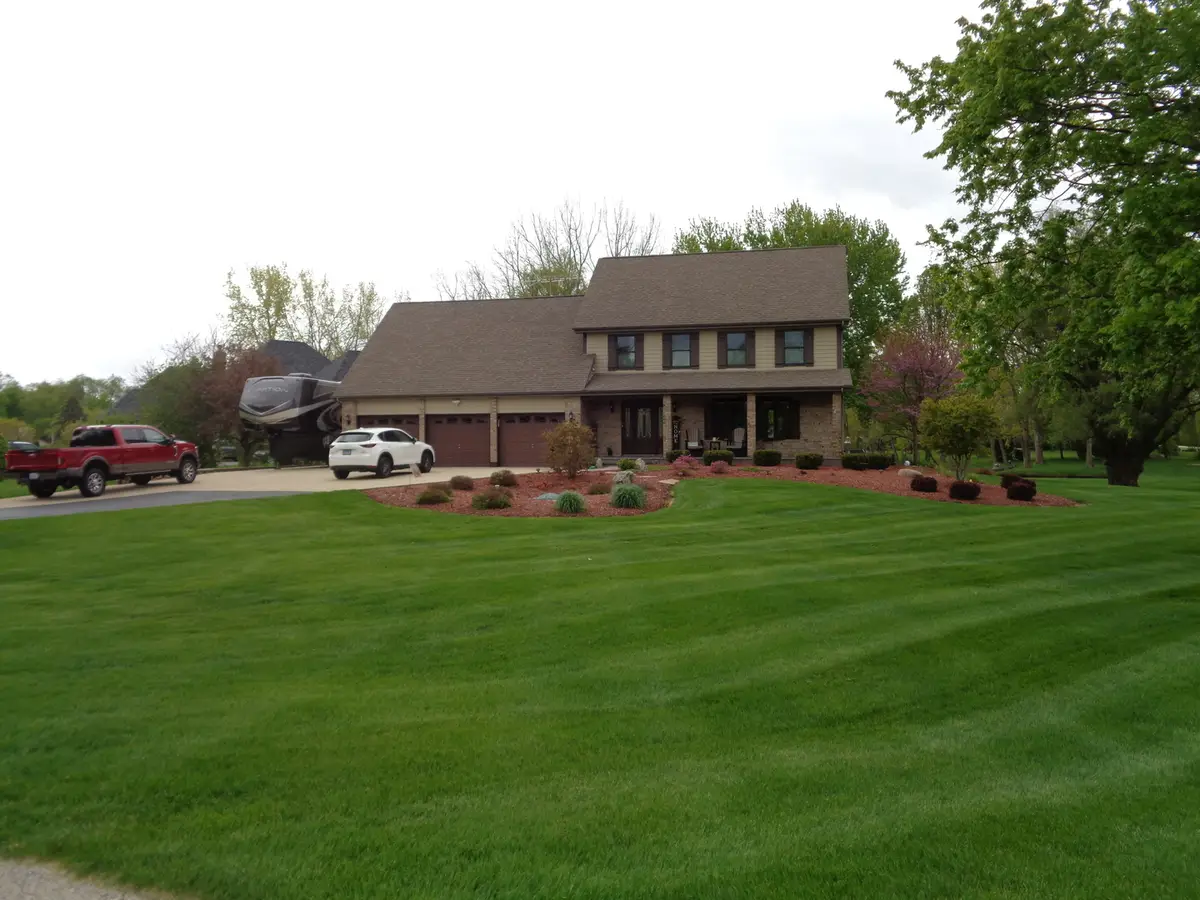 13N470 Chisholm Trail, Elgin, IL 60124 - #1