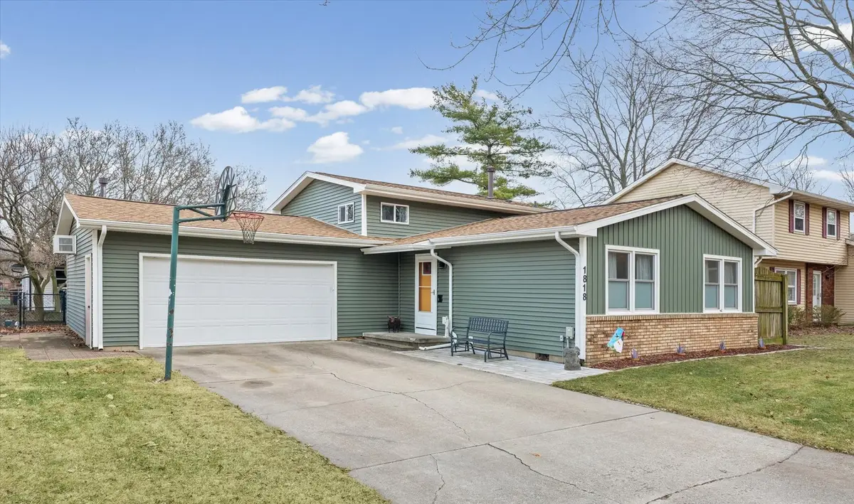 1818 Stratford Drive, Champaign, IL 61821 - #1
