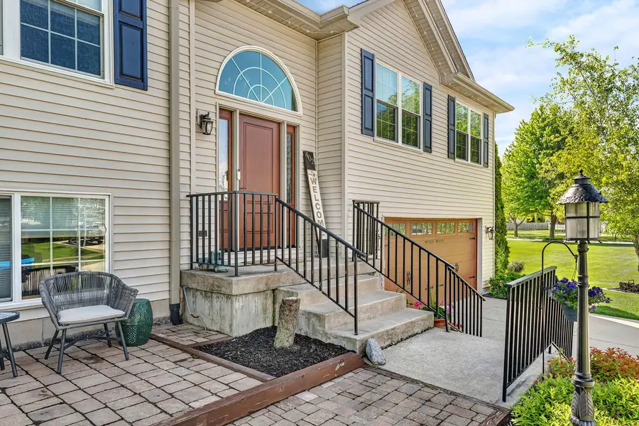 402 Savoy Drive, Shorewood, IL 60404 - #2