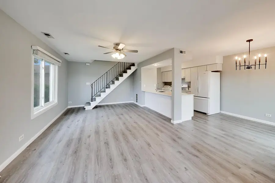 1536 Cornell Circle, Hoffman Estates, IL 60169 - #2