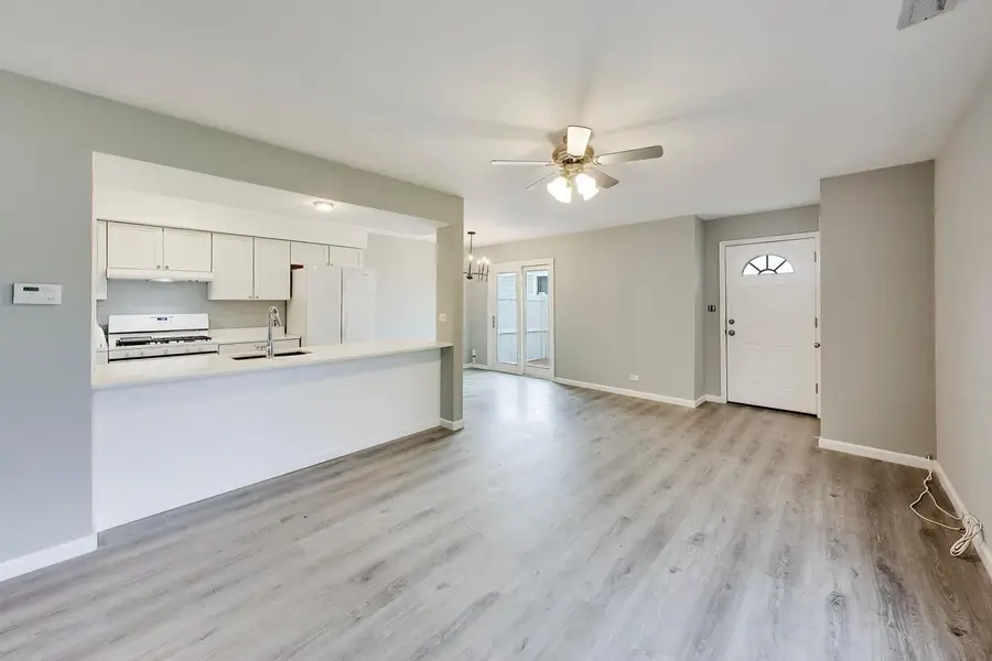 1536 Cornell Circle, Hoffman Estates, IL 60169 - #3