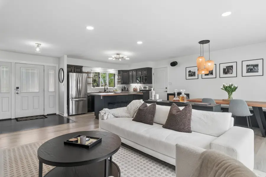 2305 N Williamsburg Street, Arlington Heights, IL 60004 - #3