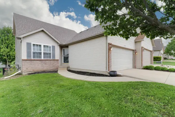 460 Beechwood Court, Normal, IL 61761