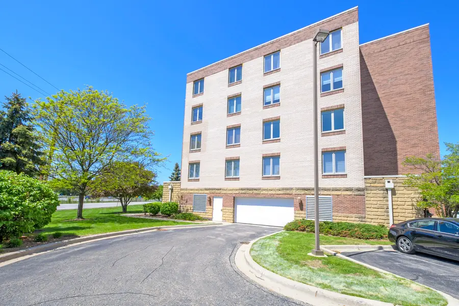 201 W Brush Hill Road #305, Elmhurst, IL 60126 - #2