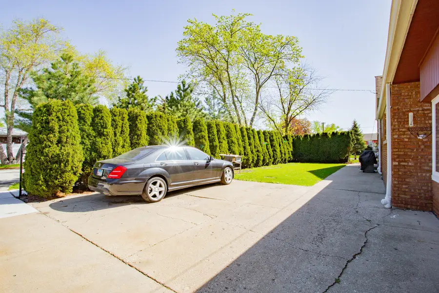 4340 Kolze Avenue, Schiller Park, IL 60176 - #3