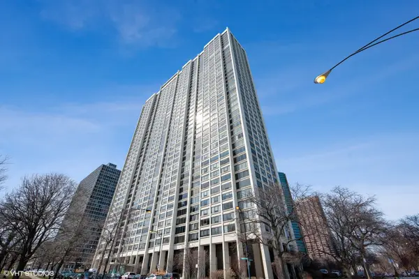 2800 N Lake Shore Drive #3214, Chicago, IL 60657