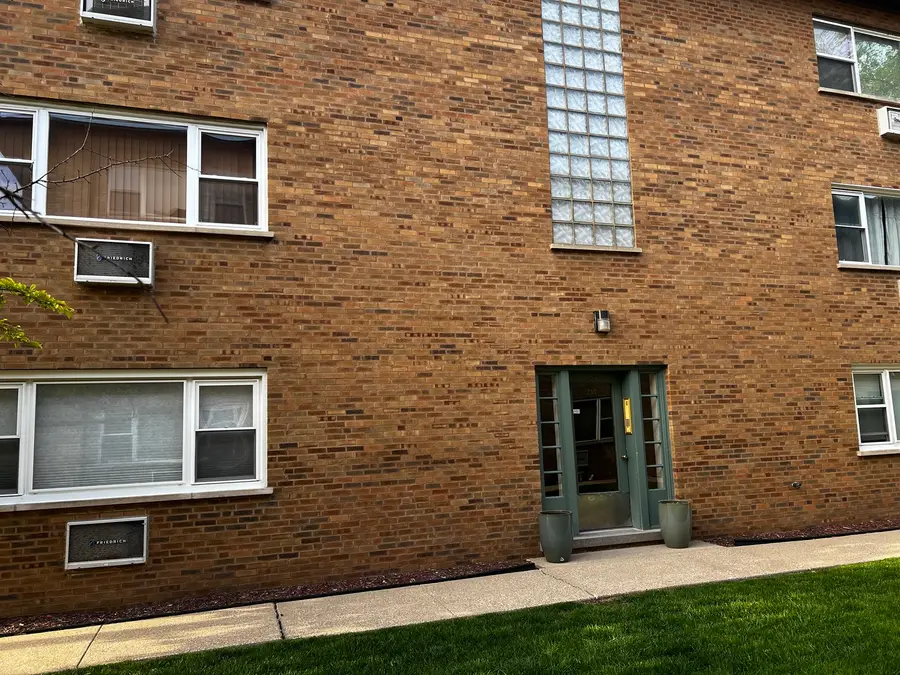 214 S Oak Park Avenue S #5, Oak Park, IL 60302 - #2