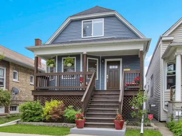 5719 W Dakin Street, Chicago, IL 60634