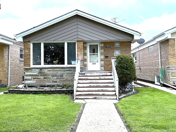 3939 W 84th Place, Chicago, IL 60652