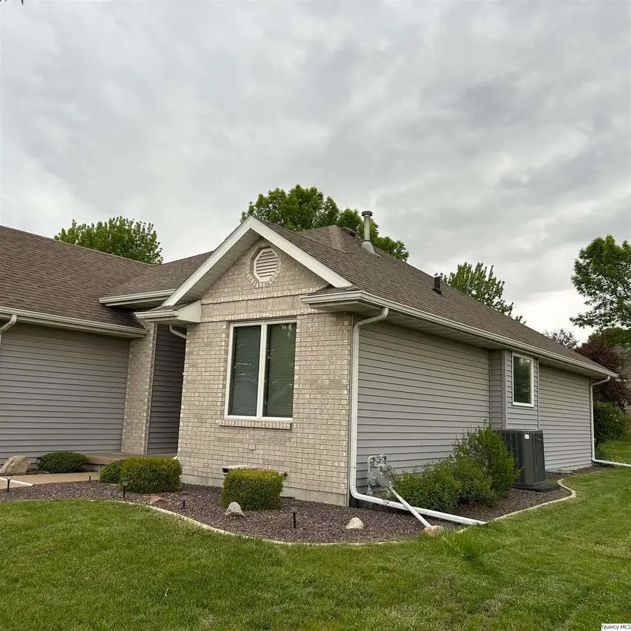 261 Lexington, Quincy, IL 62305 - #2