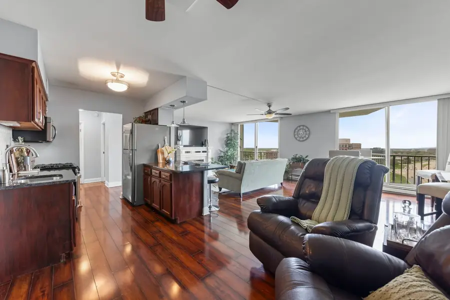 40 N Tower Road #14L, Oak Brook, IL 60523 - #3