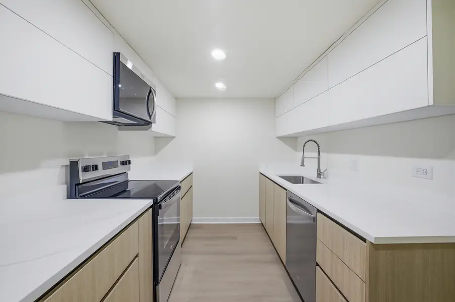 255 S West Avenue #310, Elmhurst, IL 60126 - #3