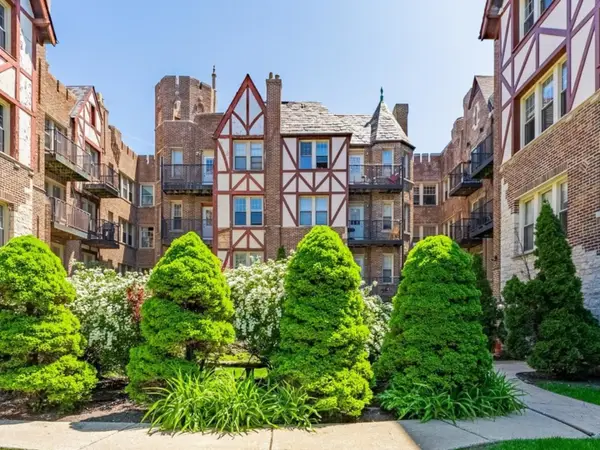 5717 N Kimball Avenue #2N, Chicago, IL 60659