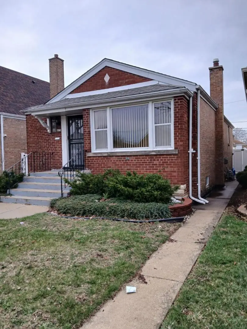 8025 S Sacramento Avenue, Chicago, IL 60652 - #1