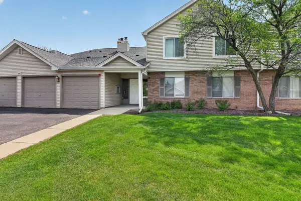 7040 Remington Court #101, Woodridge, IL 60517