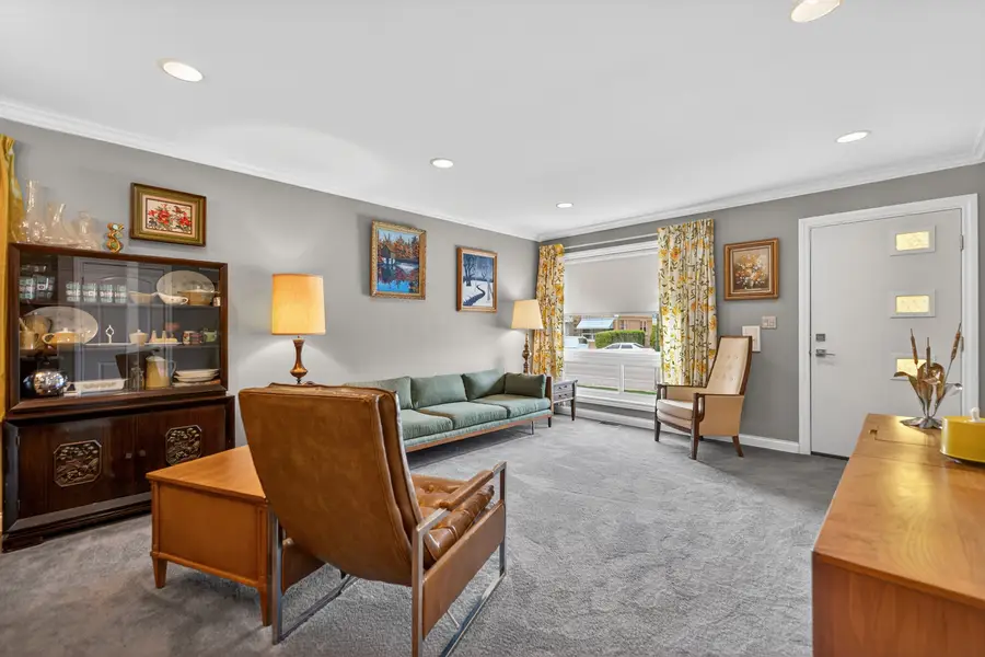 6139 W Gunnison Street, Chicago, IL 60630 - #3