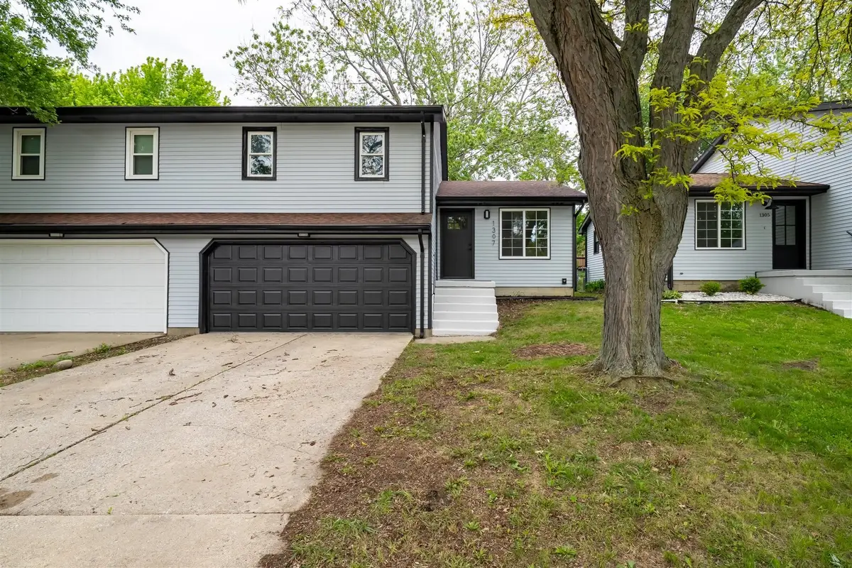 1307 Bancroft Drive, Bloomington, IL 61704 - #1