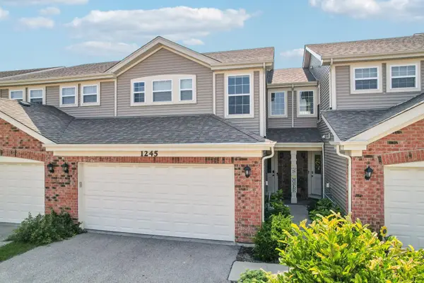 1245 Prairie View Parkway, Cary, IL 60013