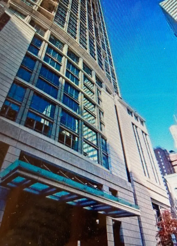 130 N Garland Court #4-81, Chicago, IL 60602