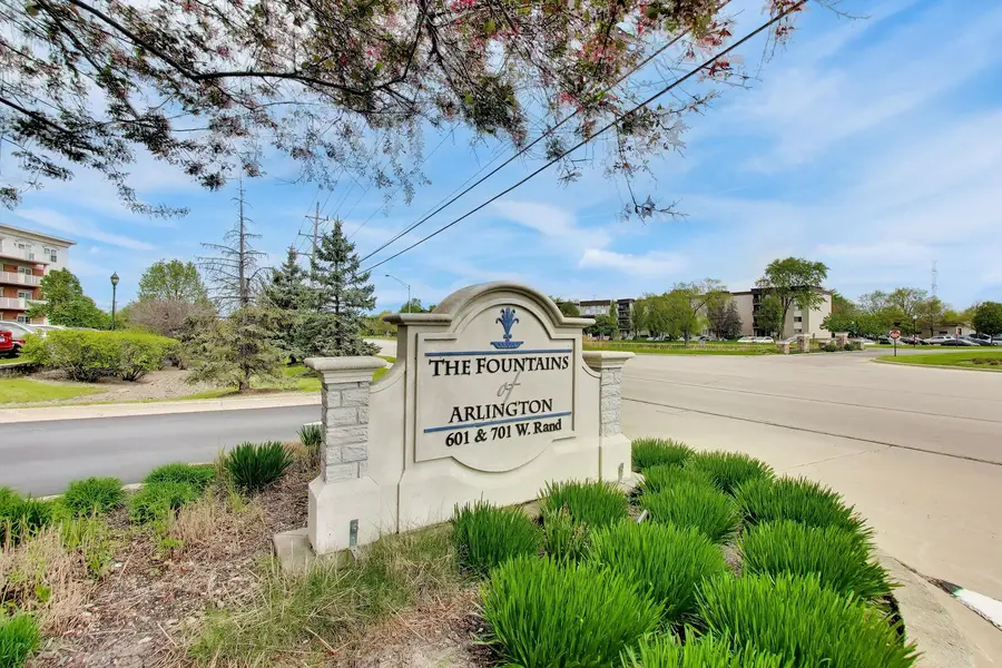 601 W Rand Road #201, Arlington Heights, IL 60004 - #2