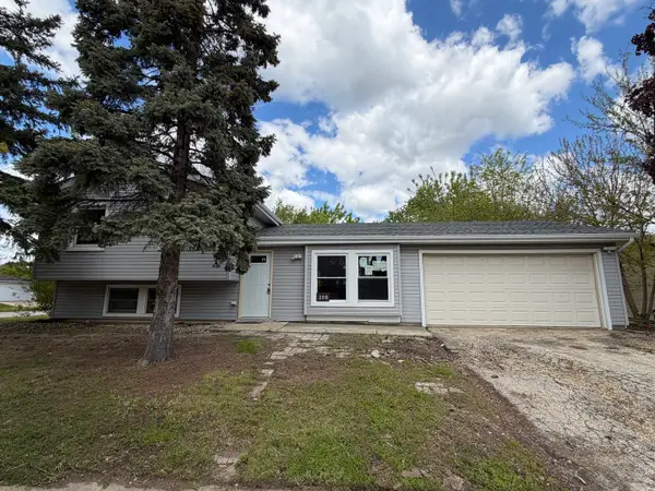 200 Lee Lane, Bolingbrook, IL 60440