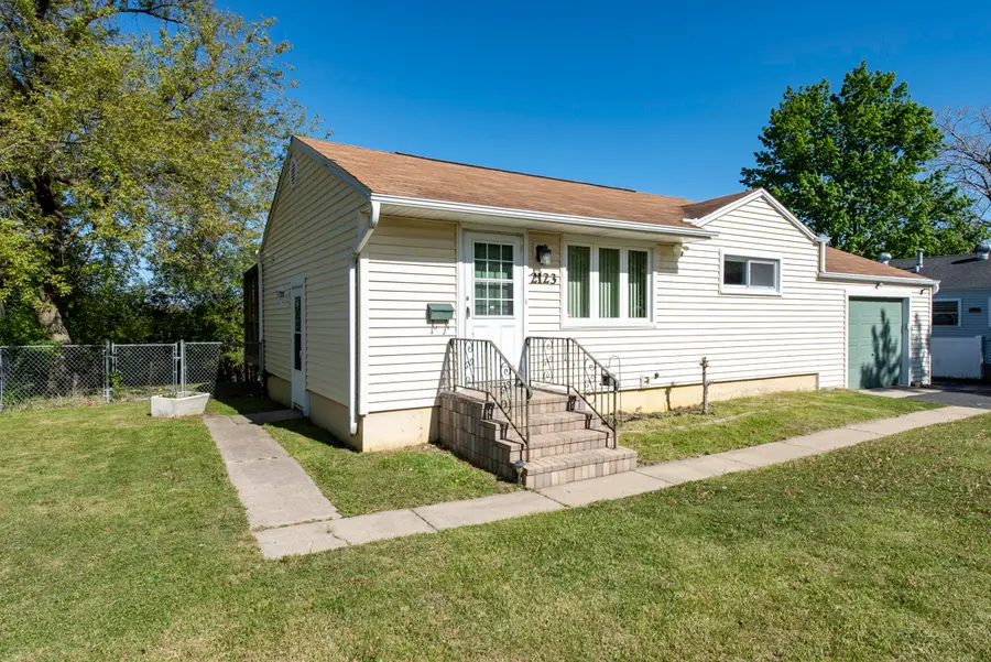 2123 N Mcaree Road, Waukegan, IL 60087 - #2