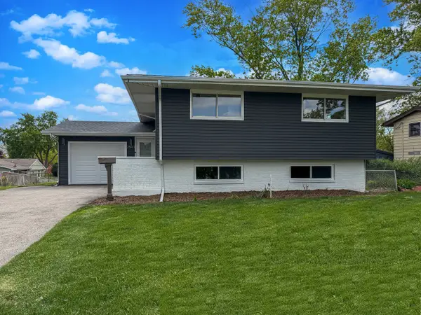 2541 75th Street, Woodridge, IL 60517