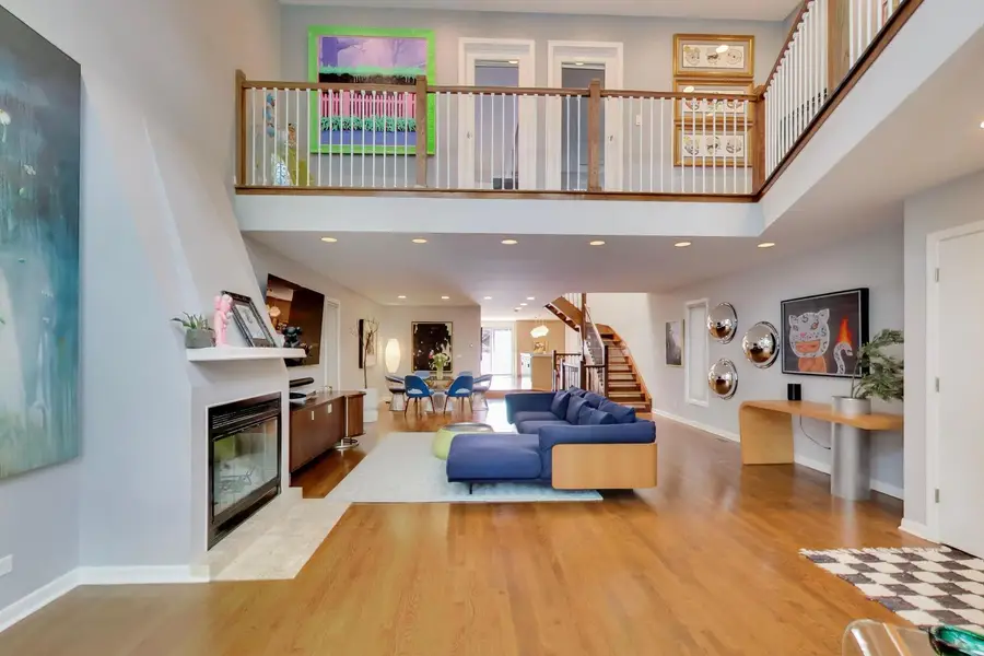 1301 N Bosworth Avenue, Chicago, IL 60642 - #3